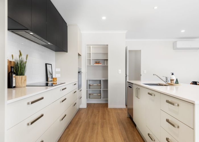  at 7 Newbury Lane, Casebrook, Christchurch