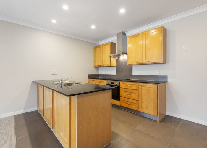  at 107/2 Gracechurch Dr, Flat Bush, Manukau City, Auckland