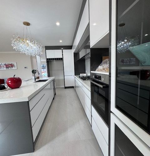  at 10 Knockanara Road, Flat Bush, Manukau City, Auckland