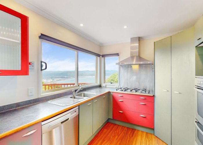  at 9 Bennett Grove, Newlands, Wellington