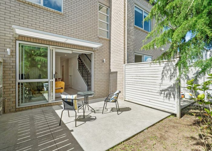  at 19 Matairangi Avenue, Totara Heights, Manukau City, Auckland