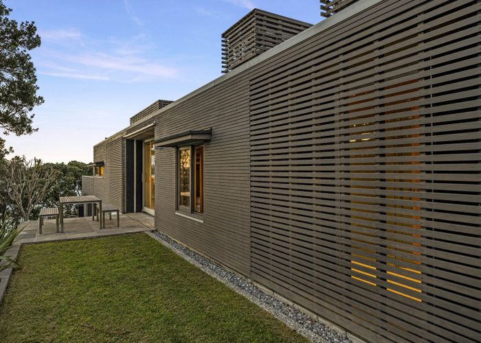  at 94 Stanley Point Road, Devonport, North Shore City, Auckland