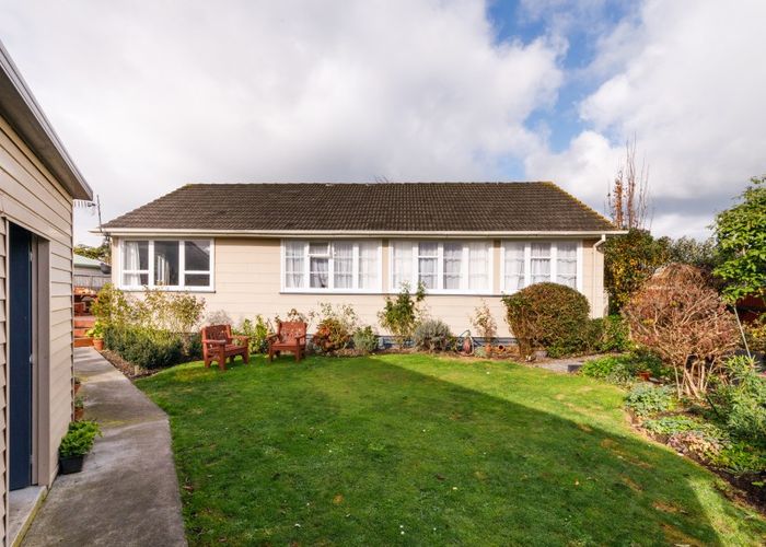  at 5 Kupe Place, Highbury, Palmerston North
