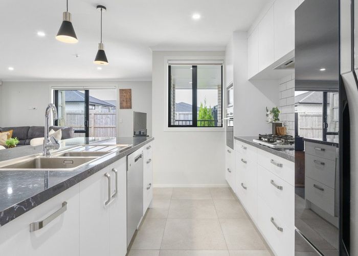  at 17 Branca Close, Fitzroy, Hamilton