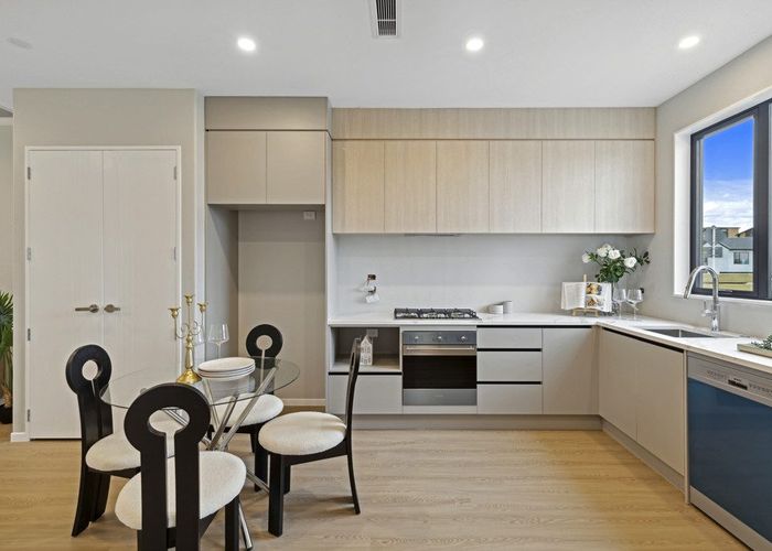 at 6 Kotiu Place, Massey, Waitakere City, Auckland