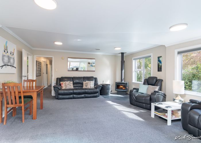  at 29 Jocelyn Crescent, Pinehaven, Upper Hutt