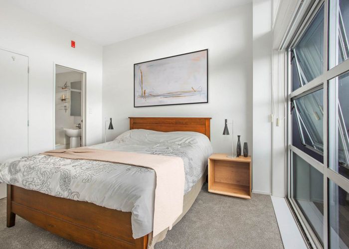  at 38/8 Clayton Street, Newmarket, Auckland