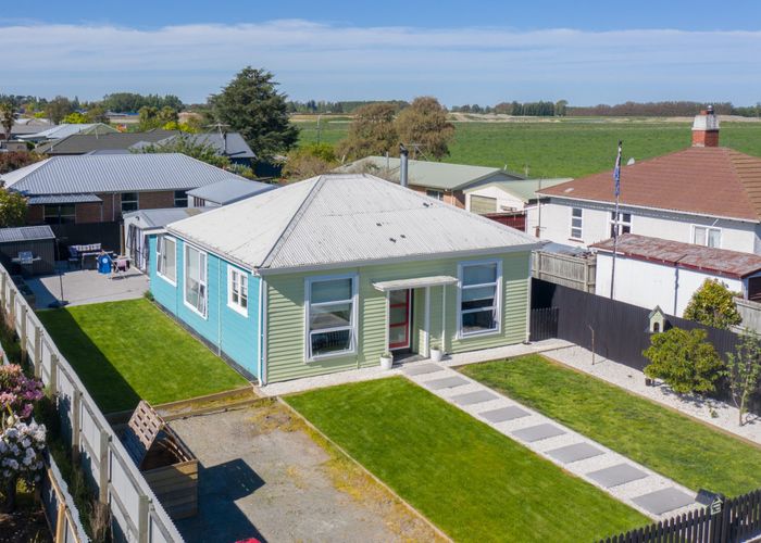  at 71 Beach Road, Hampstead, Ashburton
