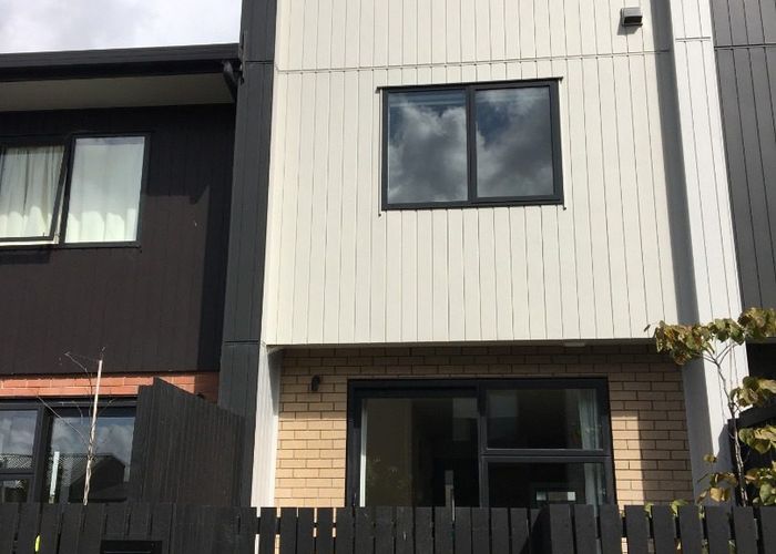  at 12/476 West Coast Road, Glen Eden, Waitakere City, Auckland