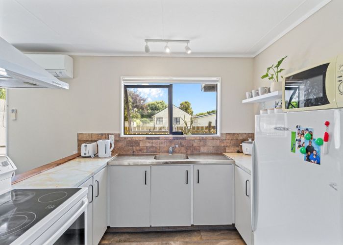  at 62 Atkinson Avenue, Otaki Beach, Otaki