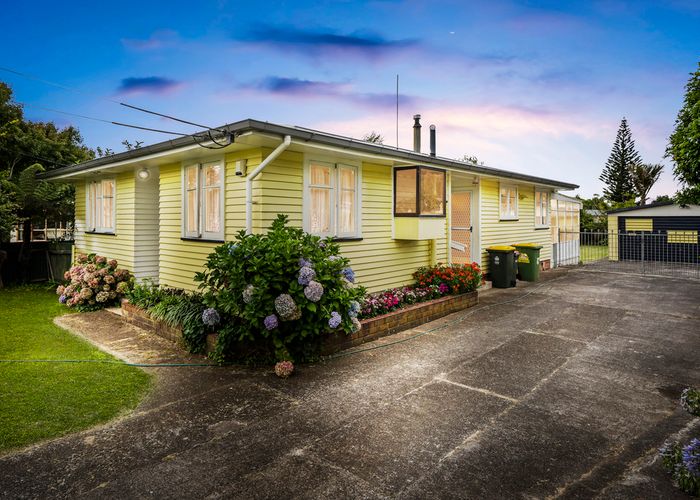  at 64 Mcintyre Road, Mangere Bridge, Auckland
