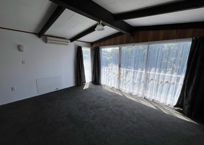  at 2 Mervyn Place, Plimmerton, Porirua, Wellington