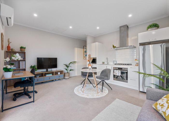  at 24 Pukewhero Rise, Westgate, Waitakere City, Auckland