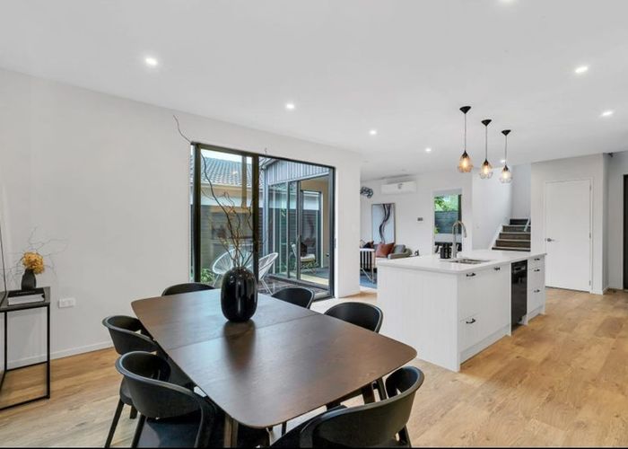  at 7d Walford Road, Point Chevalier, Auckland City, Auckland