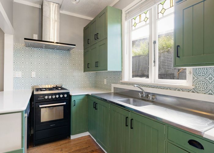  at 117 Forest Lake Road, Forest Lake, Hamilton, Waikato