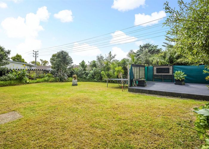  at 7 Hindmarsh Street, Henderson, Auckland
