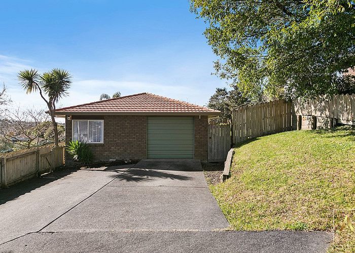  at 8 Sherpa Place, Massey, Auckland