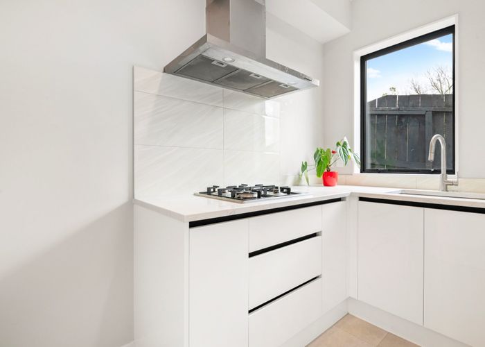  at 16A Trias Road, Totara Vale, Auckland