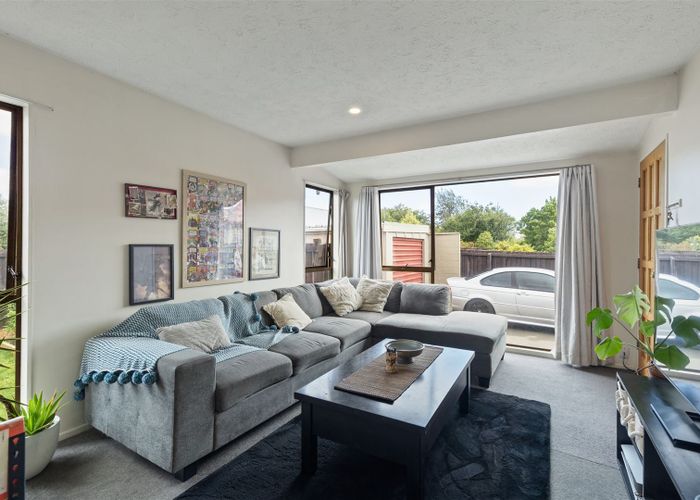  at 2/66 Lakewood Drive, Burwood, Christchurch