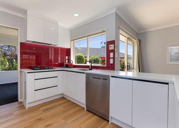  at 39 Blackwood Drive, Wattle Downs, Manukau City, Auckland