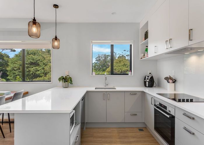  at 26 Kaimai Avenue, Massey, Waitakere City, Auckland