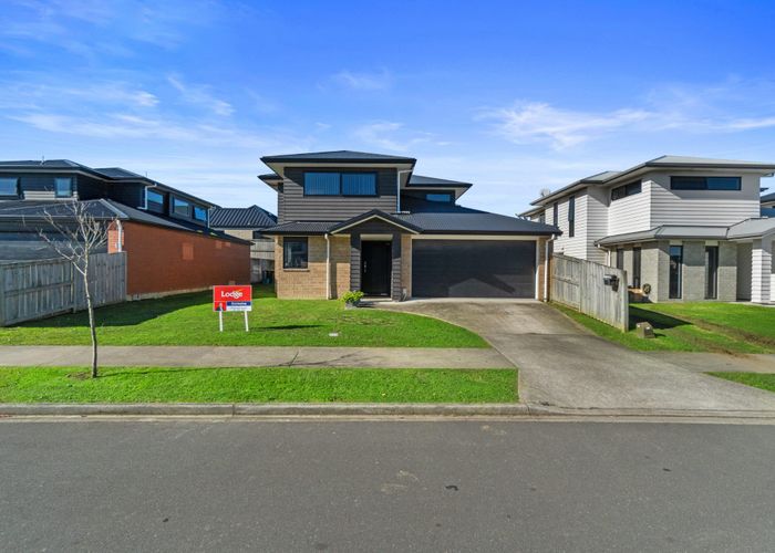  at 60 Featherstone Drive, Flagstaff, Hamilton