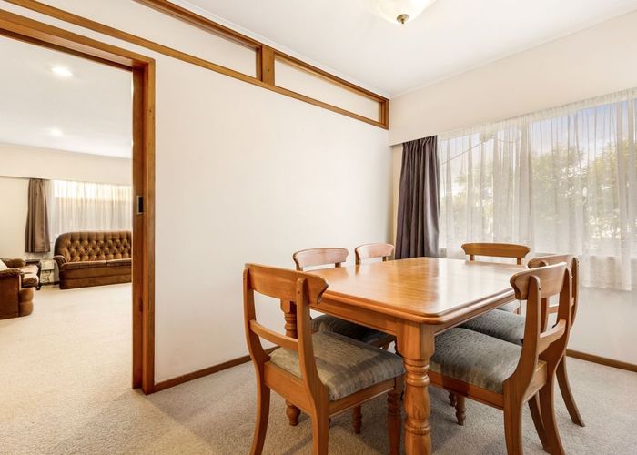  at 1/71 Royal View Road, Te Atatu South, Waitakere City, Auckland
