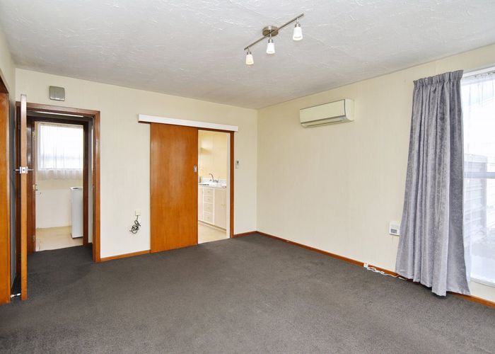  at 2/560 Hereford Street, Linwood, Christchurch