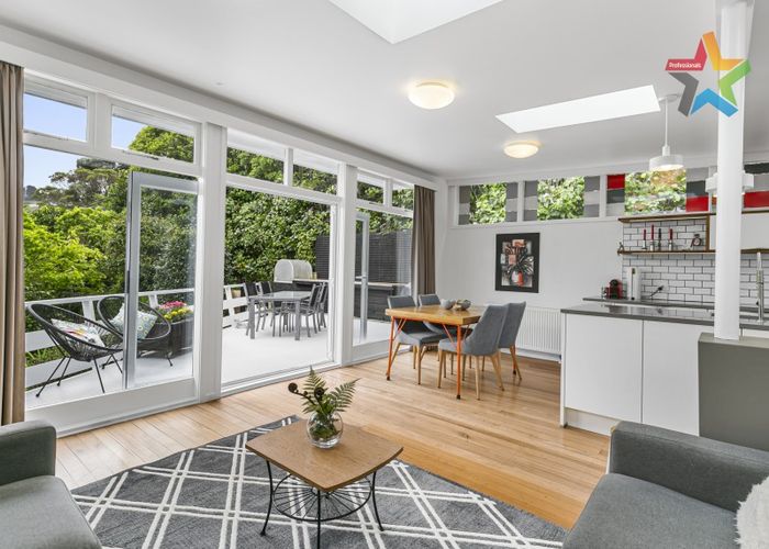  at 29 Norwich Street, Wadestown, Wellington