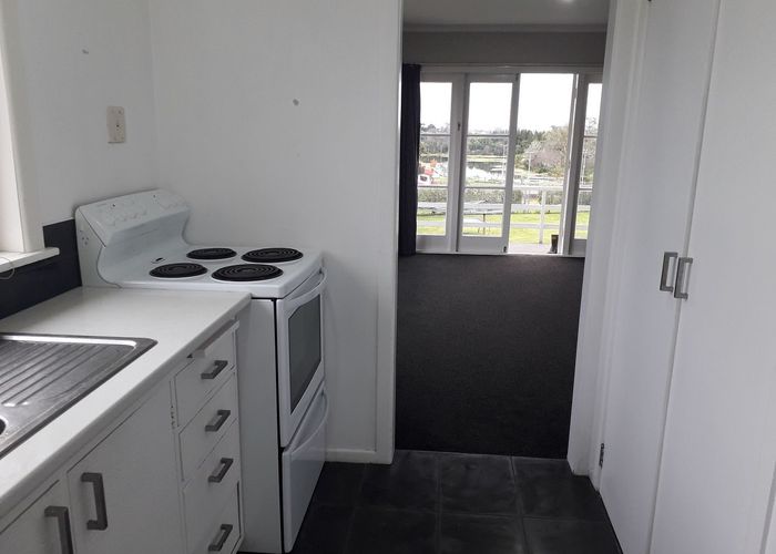  at 98B Forest Lake Road, Forest Lake, Hamilton, Waikato