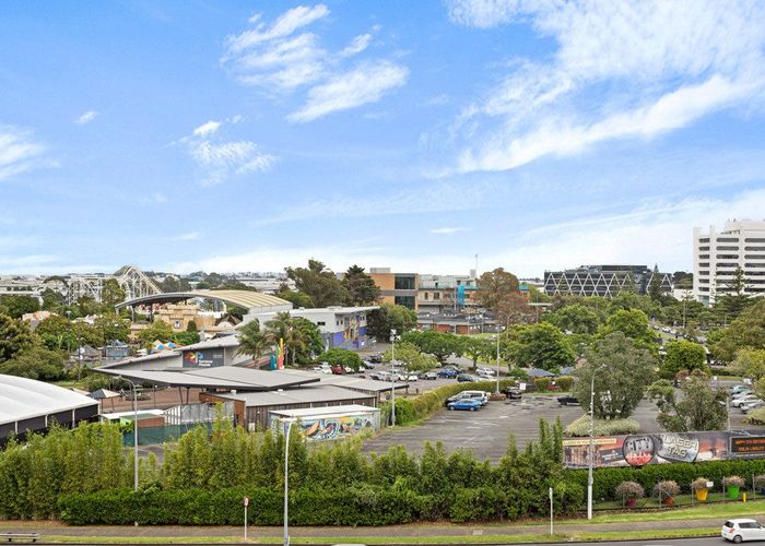  at 410/8 Lakewood Court, Manukau, Manukau City, Auckland