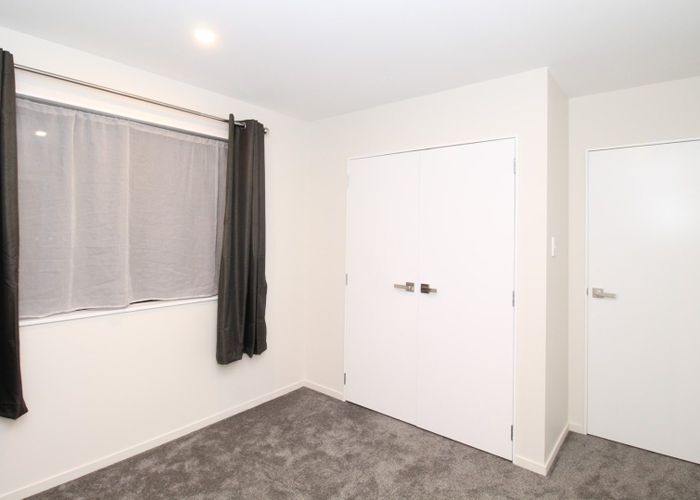  at 4 Fruitvale Road, New Lynn, Waitakere City, Auckland