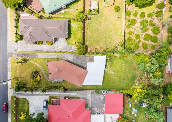 at 2 Lansdown Avenue, Papatoetoe, Auckland