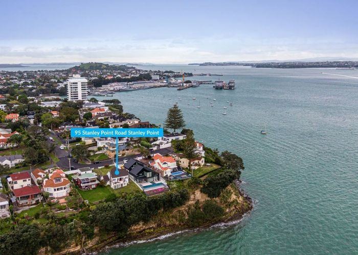  at 95 Stanley Point Road, Stanley Point, Auckland