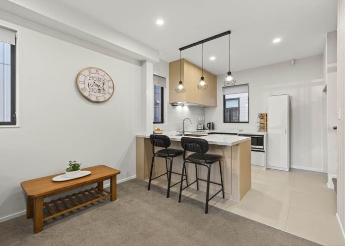  at 34 Carole Crescent, Pakuranga Heights, Manukau City, Auckland