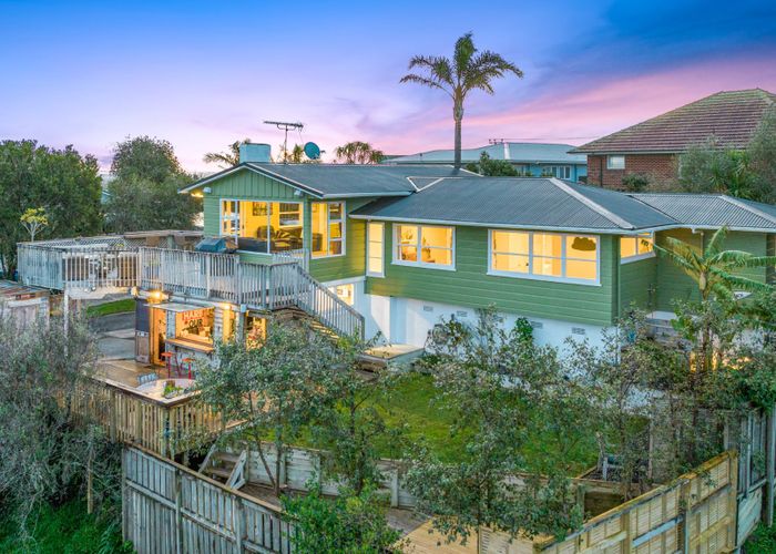  at 1/0 Eskdale Road, Birkenhead, Auckland