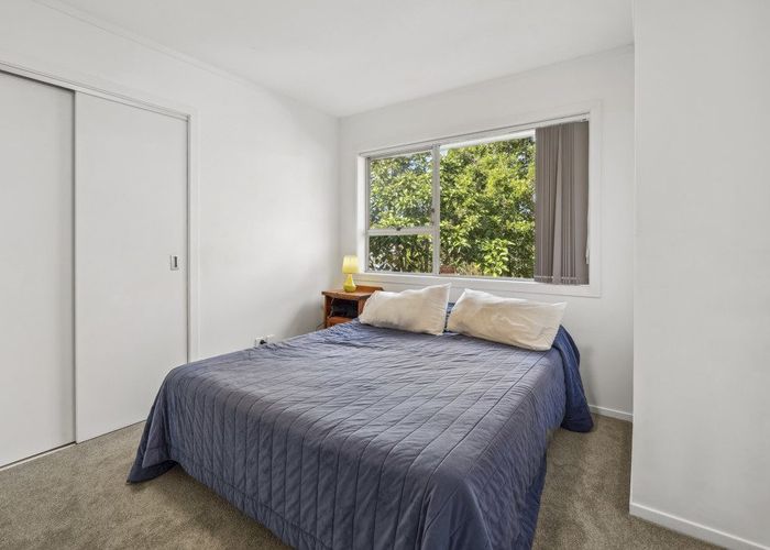  at 2/12 Pamela Place, New Lynn, Waitakere City, Auckland