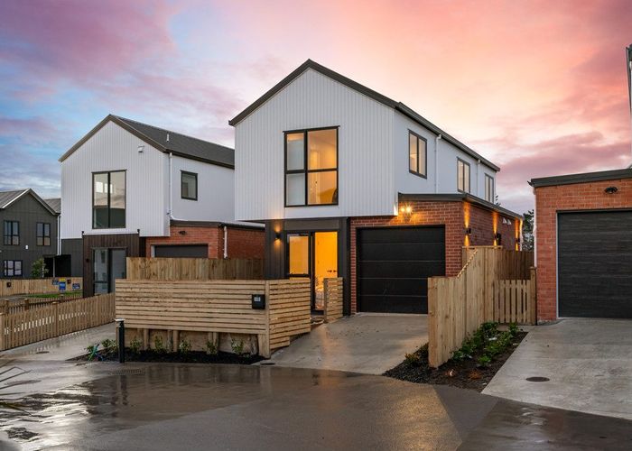  at 4D Mahogany Street, Westgate, Waitakere City, Auckland