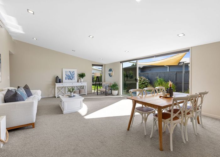  at 5 Butterworth Crescent, Papamoa Beach, Papamoa