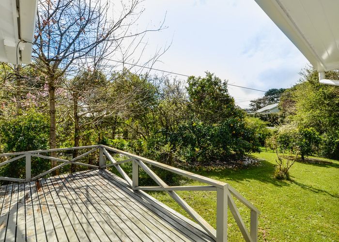  at 102 Waitakere Road, Waitākere, Auckland