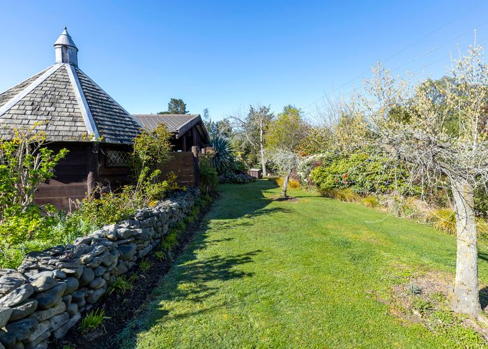  at 12 Tiplady Road, Geraldine Flat