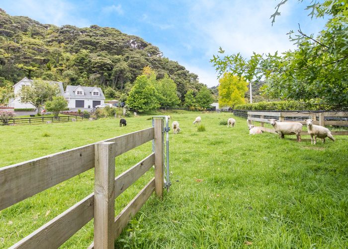  at 115 Te Henga Road, Henderson