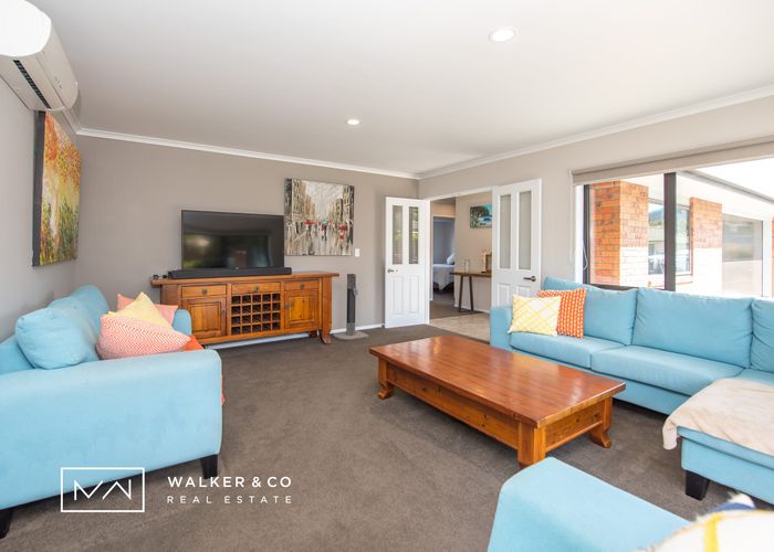  at 48 Percy Kinsman Crescent, Riverstone Terraces, Upper Hutt