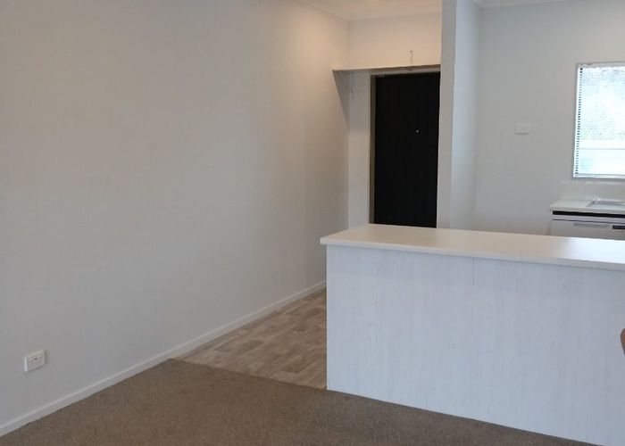  at 6 Tuaiwi Street, City Centre, Manukau City, Auckland
