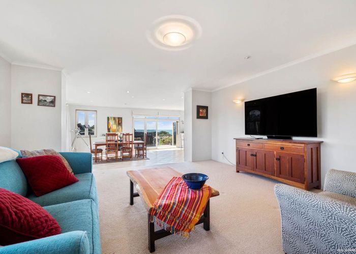  at 31 Prospect Terrace, Milford, Auckland
