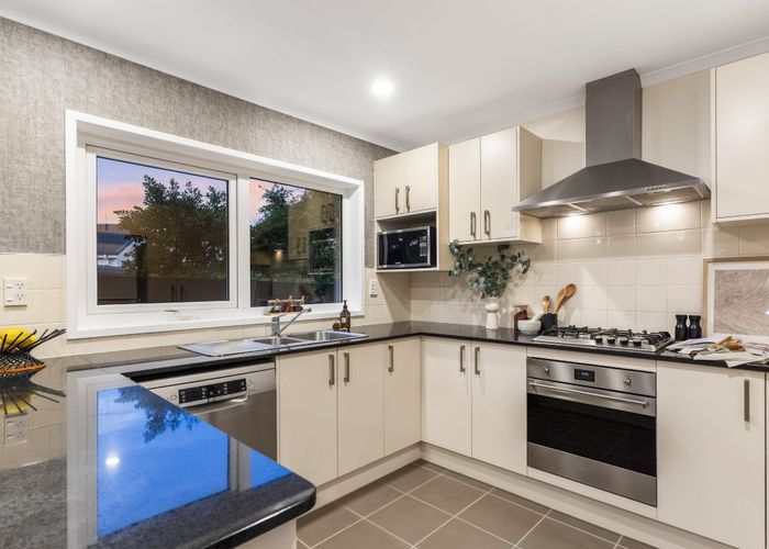  at 2/54 Fairclough Road, Beach Haven, Auckland