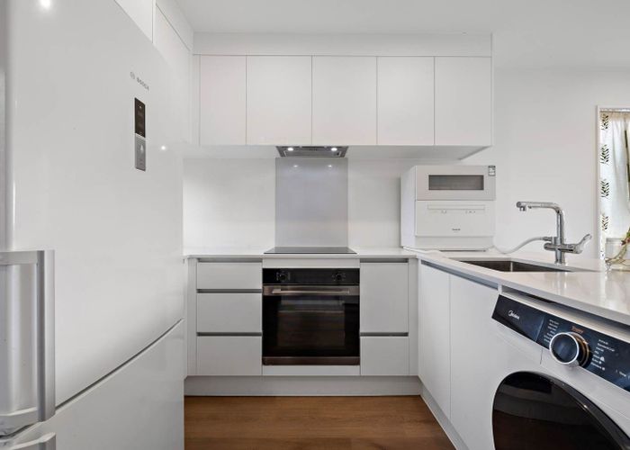  at 1/107 Selo Street, Glen Eden, Waitakere City, Auckland