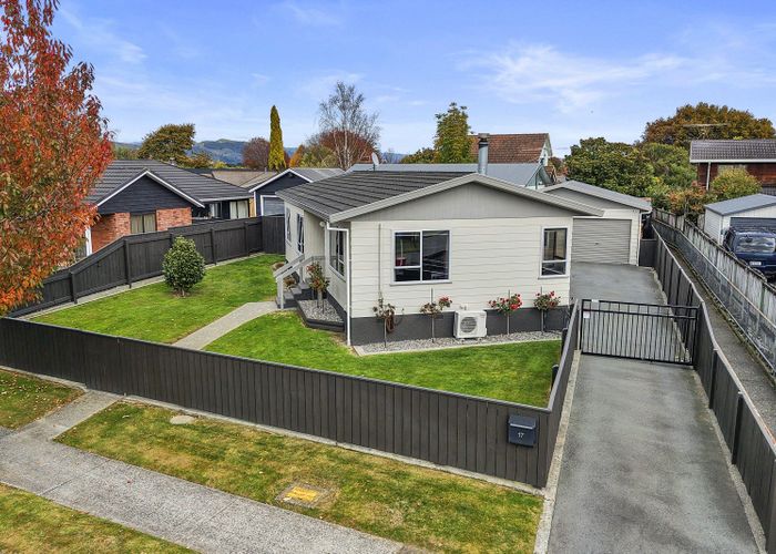  at 17 Memphis Grove, Totara Park, Upper Hutt, Wellington