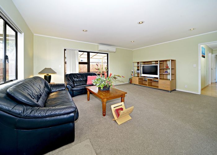  at 64A Vincent Street, Howick, Manukau City, Auckland