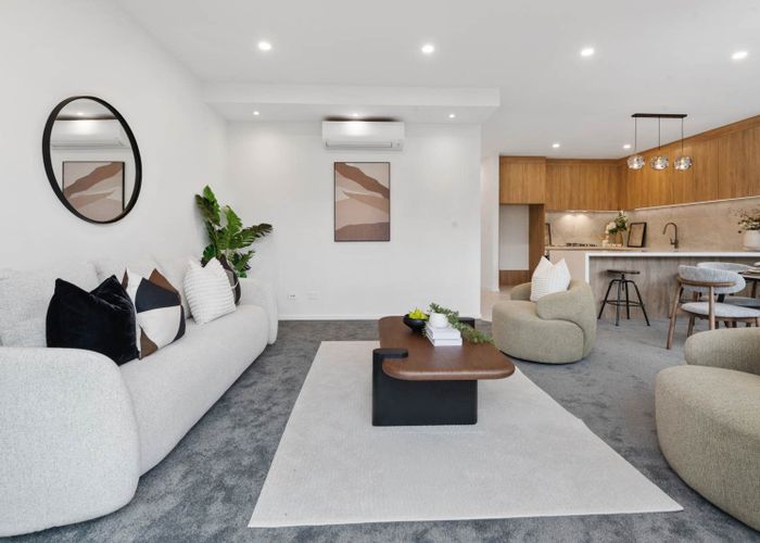  at 10 Pumau Place, Flat Bush, Manukau City, Auckland